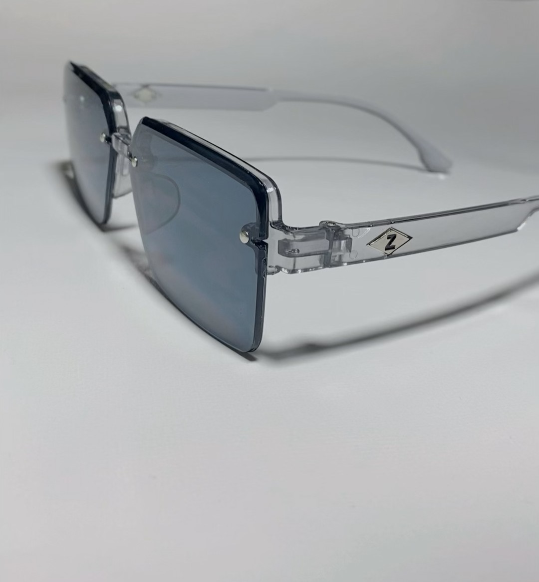 Transparent Frame Square Sunglasses - Image 4